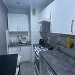 In - G9 Auberge de jeunesse *