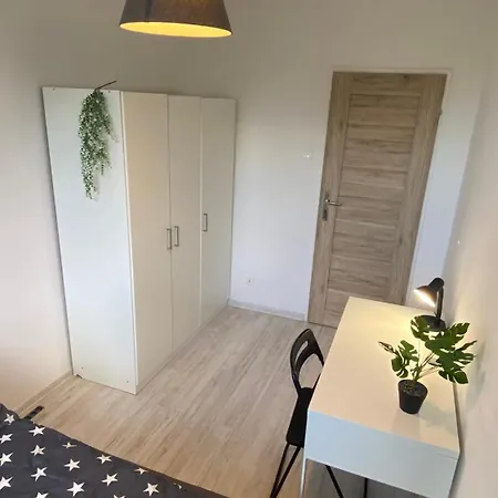 Hostel In - G9