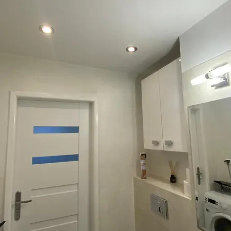 Hostel In - G9 *