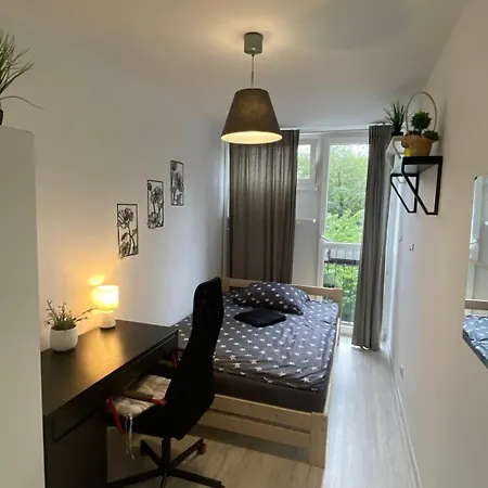 Hostel In - G9